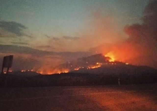 Extremadura en llamas: El fuego en Monfragüe sigue descontrolado