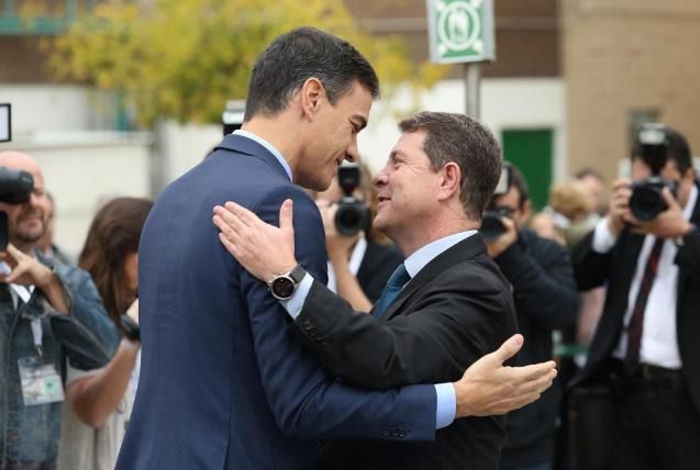 Pedro Sánchez y Emiliano García-Page / Imagen de archivo / Foto: David Hufra/ Europa Press
