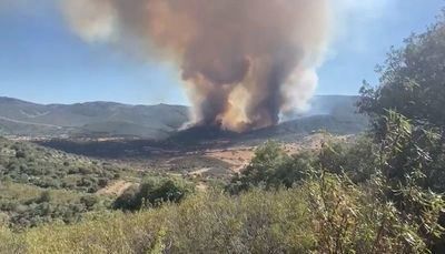 El fuego de Sevilleja desciende a nivel 0, los desalojados vuelven a sus casas y la UME se retira