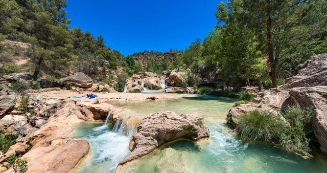 Paraje de Las Chorreras, en Enguídanos - TURISMO CLM