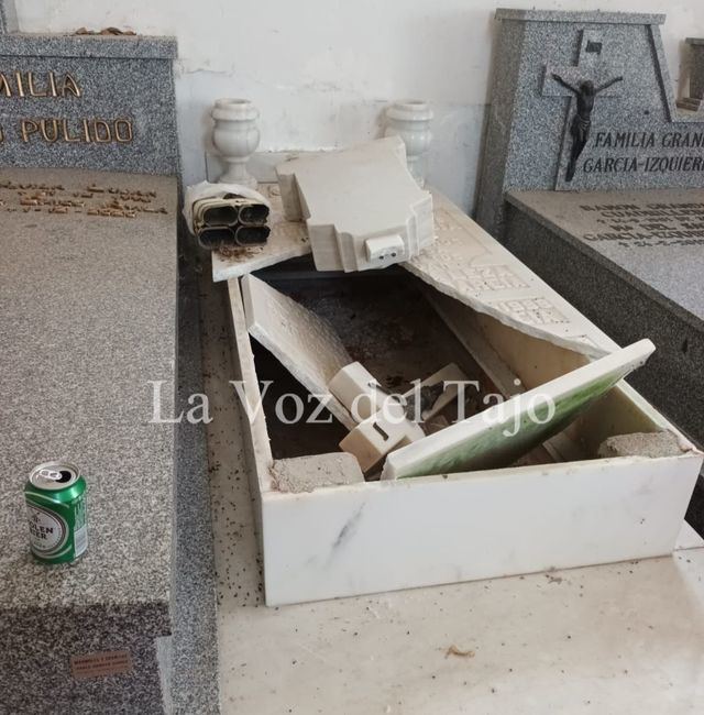 Destrozan sepulturas y lápidas en el cementerio de Calera y Chozas