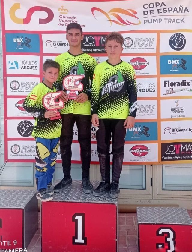 Notable participación de los pilotos del Club Los Pinos de BMX en La Copa de España de Pump track