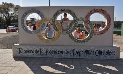 Nuevo monumento cerámico dedicado a los deportistas olímpicos de Talavera