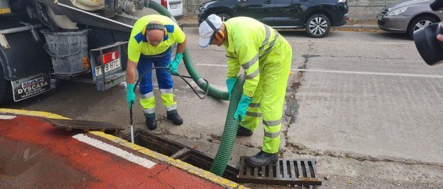 Talavera sigue realizando actuaciones de limpieza en la red de saneamiento y abastecimiento