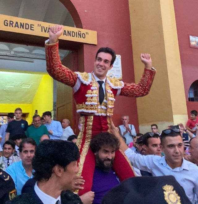 Tomás Rufo triunfador de la Feria de La Antigua en Guadalajara