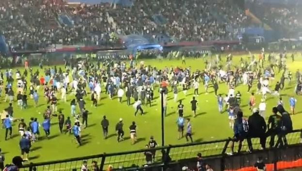 Un minuto de silencio en Talavera por la tragedia en el fútbol indonesio