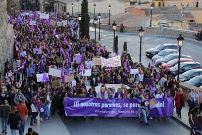 ¿Debería ser el 8 de marzo festivo en Castilla-La Mancha?