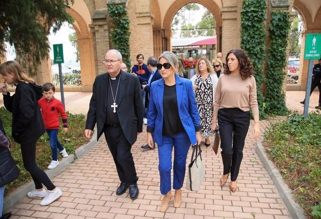 La alcaldesa de Toledo anuncia mejoras en el Cementerio Municipal