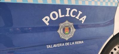 Talavera: un accidente de tráfico, un coche robado, multas por orinar en la calle...