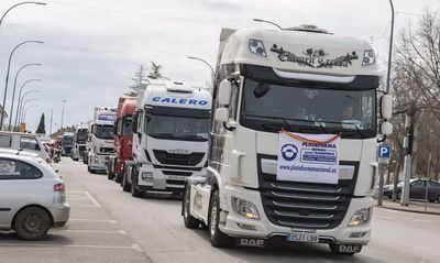 Los transportistas convocan una huelga indefinida en todo el país