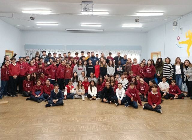 El colegio Clemente Palencia 'crea afición' junto al Club Baloncesto Talavera