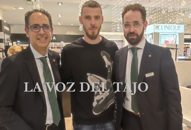 De izquierda a derecha: Anselmo, David de Gea y Óscar