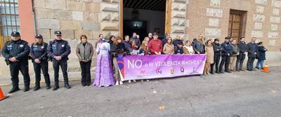 El minuto de silencio contra la violencia de género cuenta con el compromiso de los jóvenes