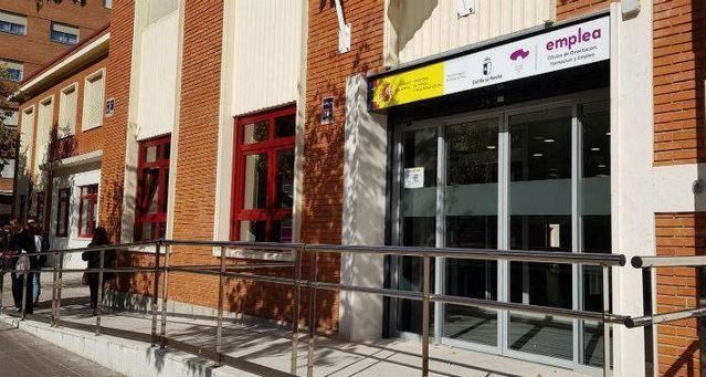 El paro baja en 53 personas en Talavera, 50 de ellas son mujeres