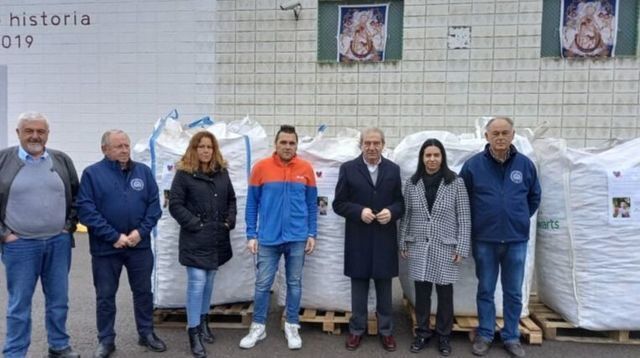 Villena recoge 5 toneladas de tapones para ayudar a Gabriel, un niño de Talavera