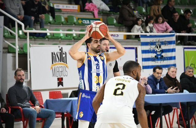 Derrota del LEB Plata Talavera frente al Clínica Ponferrada