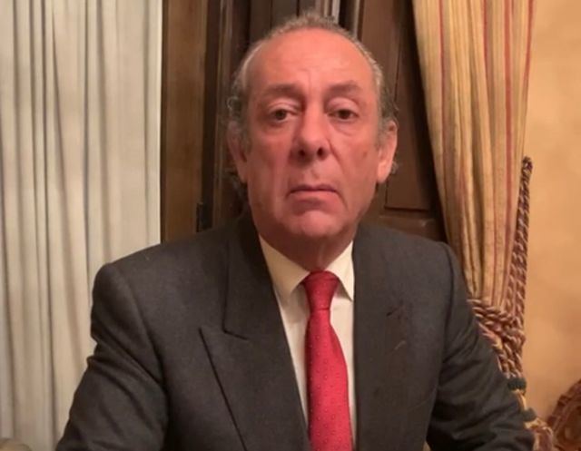 Manuel Dégano felicita a La Voz del Tajo por sus 45 años informando