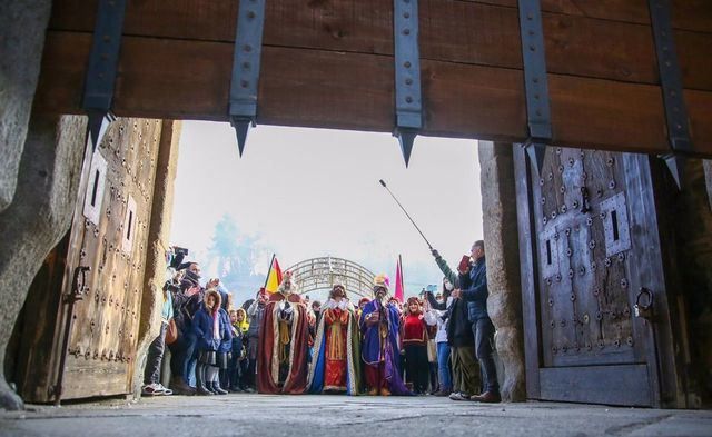 Los Reyes Magos de Oriente que  llegan a la capital regional 