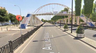 Una mujer se precipita a la calzada desde el puente frente al Hospital de Talavera