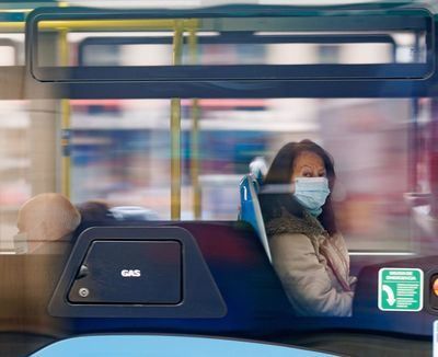 La mascarilla en el transporte público dejará de ser obligatoria mañana