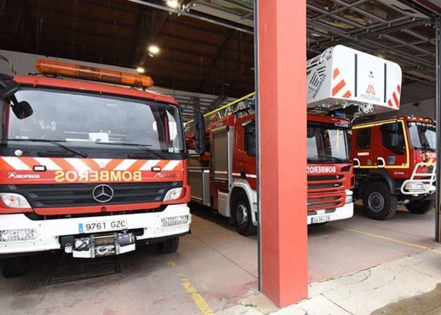 Un incendio provoca daños estructurales en una nave en Navalmoral de la Mata