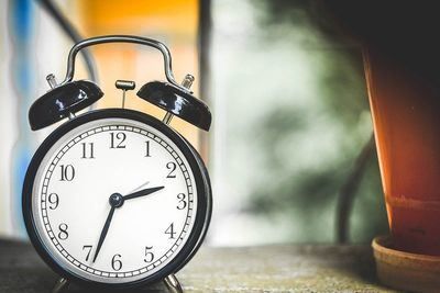 Cambio de hora: ¿Se adelanta o se retrasa?