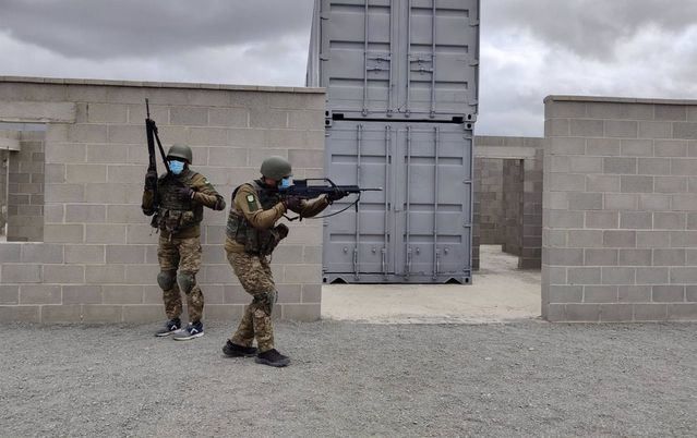 Arranca en la Academia de Infantería la formación de ucranianos para combate en población