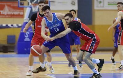 El Baloncesto Talavera cae en Pamplona y lo deja todo emplazado a la última jornada