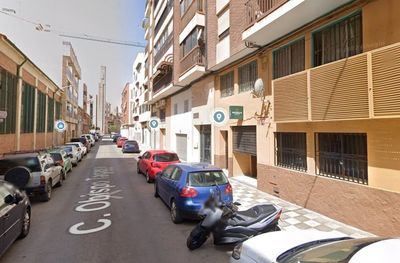 Un Policía dispara a un hombre al intertar agredirle con un cuchillo