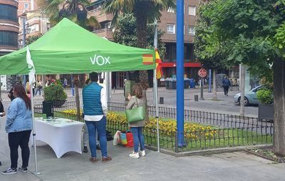 Una ex de la Mesa por Talavera, una exconcejala del PP y una candidata de Cs, en la lista de Vox Talavera