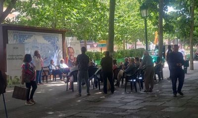 Poco más de 10 personas acuden a un acto de Vox en Talavera