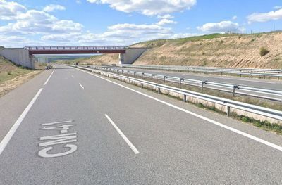 Dos heridos, uno de ellos un niño de 3 años, en un accidente de coche