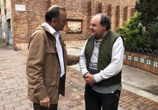 El candidato del PP a la Alcaldía, José Julián Gregorio, en la Plaza Zamora. - PP