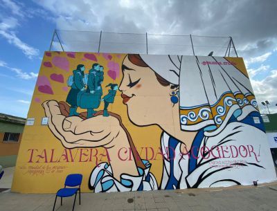 Talavera estrena mural como 'Ciudad Acogedora'