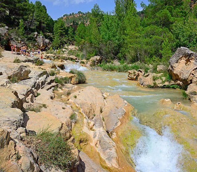 Una mujer de 34 años, primera accidentada del verano en las Chorreras del Cabriel