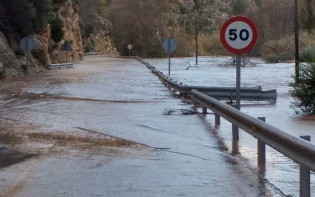 Carretera inundadoa - Imagen de archivo 