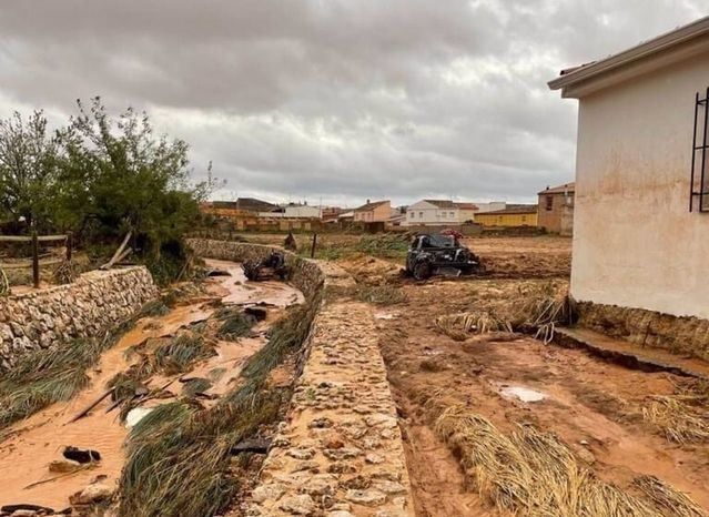 Buscan una solución provisional para la avería del abastecimiento de agua