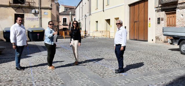 Comienzan las obras de renovación del pavimento desde Arco de San Pedro hasta la calle Pescaderías
 