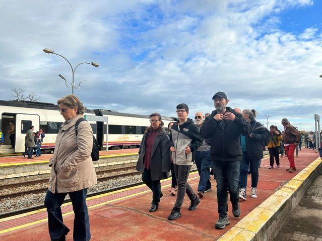 El Tren de la Cerámica llega a Talavera con un centenar de pasajeros