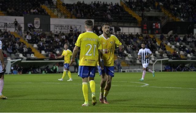 El Talavera sufre en Badajoz su primera derrota del campeonato (3-2)