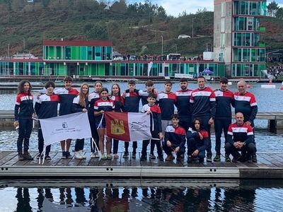 La selección de CLM de Piragüismo en Edad Escolar, bronce en el Campeonato de España