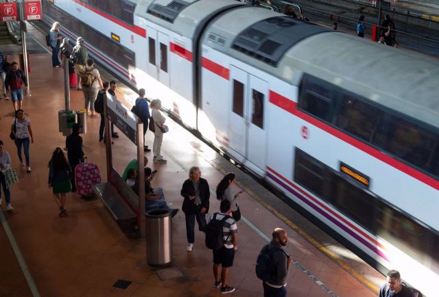 El descarrilamiento de un tren provoca retrasos en el ferrocarril Madrid-Talavera-Extremadura