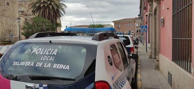 Arrestado por conducir ebrio, sin carnet y con tres órdenes de detención