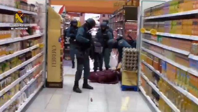 ¿Un atentado terrorista en el centro comercial Puerta de Toledo de Olías del Rey?