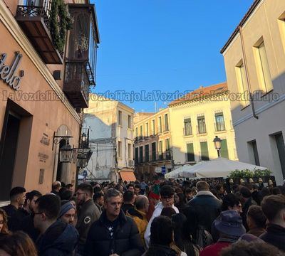 Los talaveranos celebran las tradicionales cañas de Nochebuena