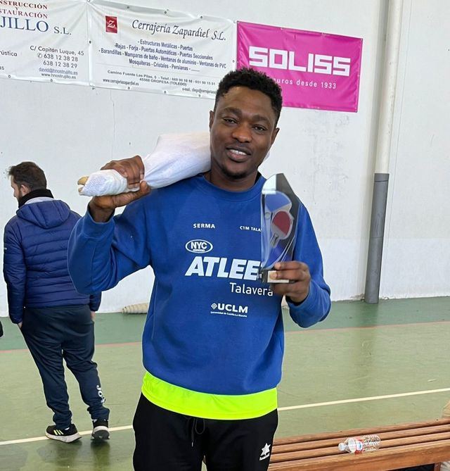 El talaverano Tajudeen Salawu domina el torneo de Oropesa