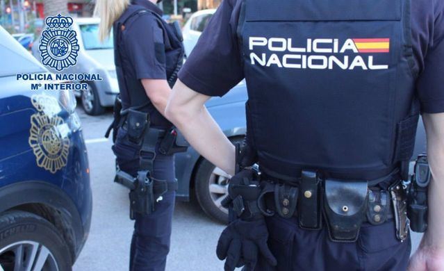 Agentes de Policía Nacional - Imagen de recurso