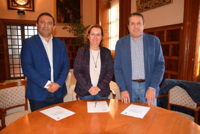 Firman un importante convenio para la conexión entre Segurilla, Mejorada y Talavera