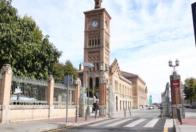 Estación de tren en el barrio toledano de Santa Bárbara