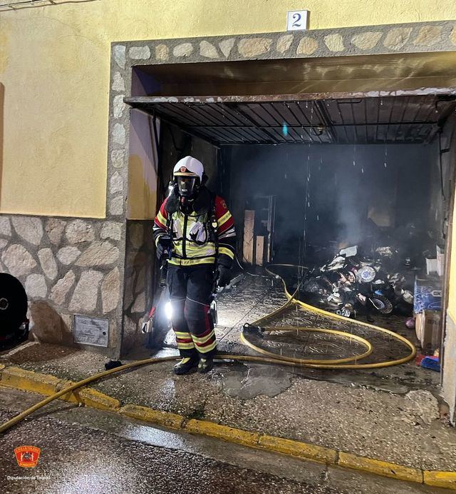 Un garaje en Los Cerralbos queda calcinado tras un incendio